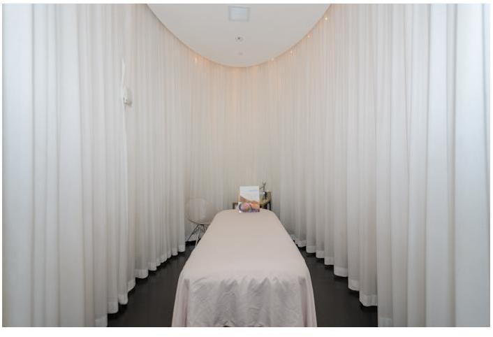 450 Alton Road, Unit 2508 Miami Beach, FL 33139 - Photo 8 of 24