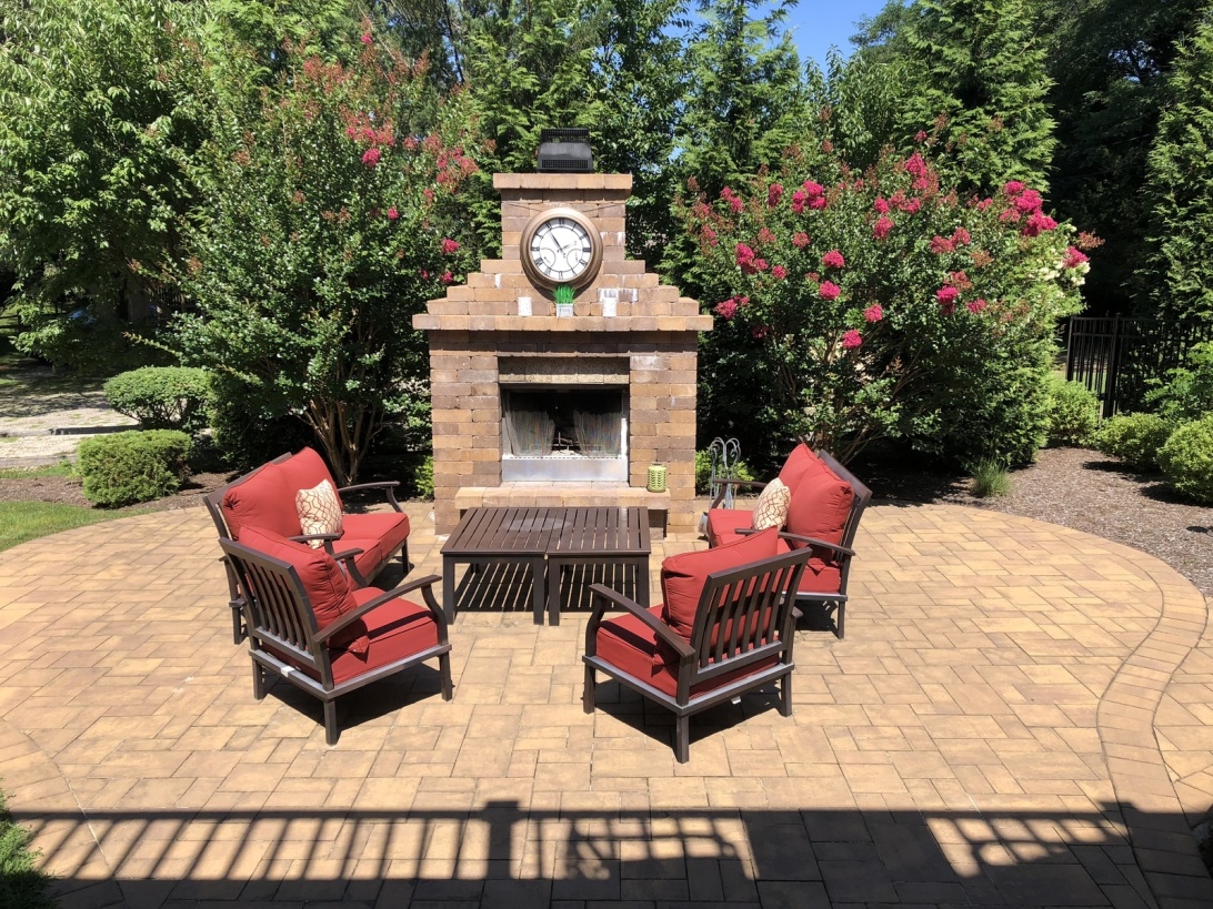 4315 Noyack Road Sag Harbor, NY 11963 - Photo 9 of 11