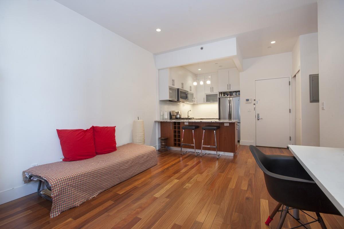 41-18 27th Street, Unit 6A Queens, NY 11101 - Photo 3 of 7