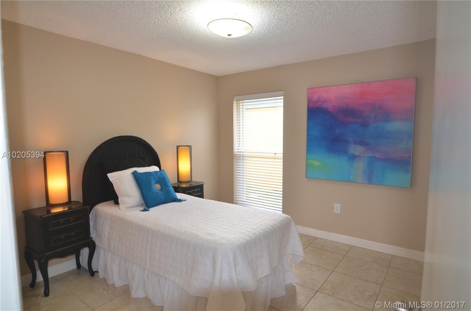 11570 Southwest 83rd Terrace Miami, FL 33173 - Photo 17 of 35