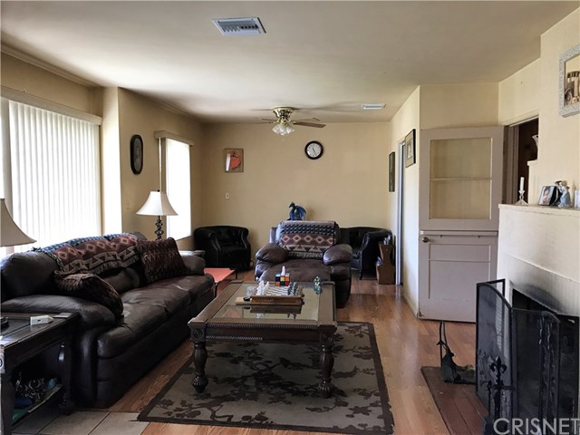 3061 Highview Avenue Altadena, CA 91001 - Photo 2 of 17