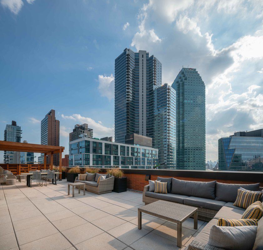 The Dutch 25-19 43rd Ave, Queens, NY 11101 - Photo 7 of 8