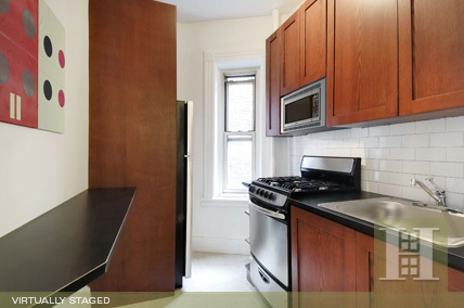 306 West 4th Street, Unit E3 Manhattan, NY 10014 - Photo 3 of 6 Gallery Image 3