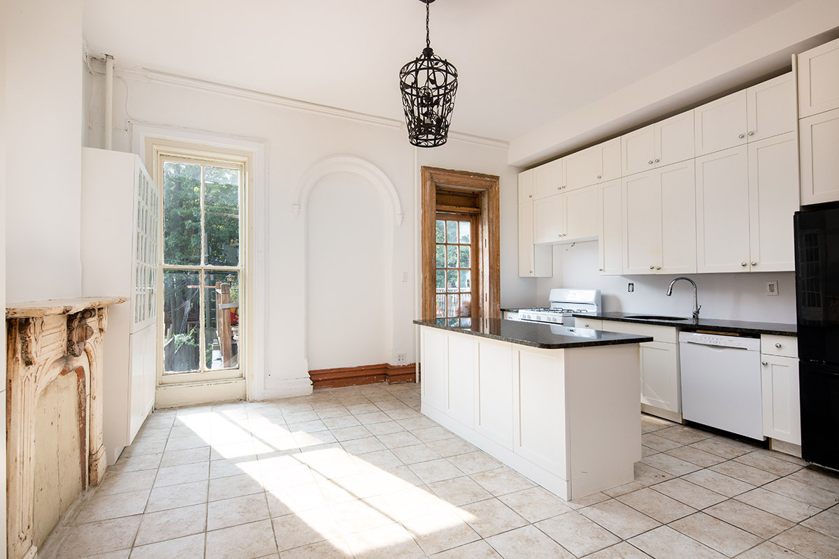 396 Vanderbilt Avenue Brooklyn, NY 11238 - Photo 5 of 7