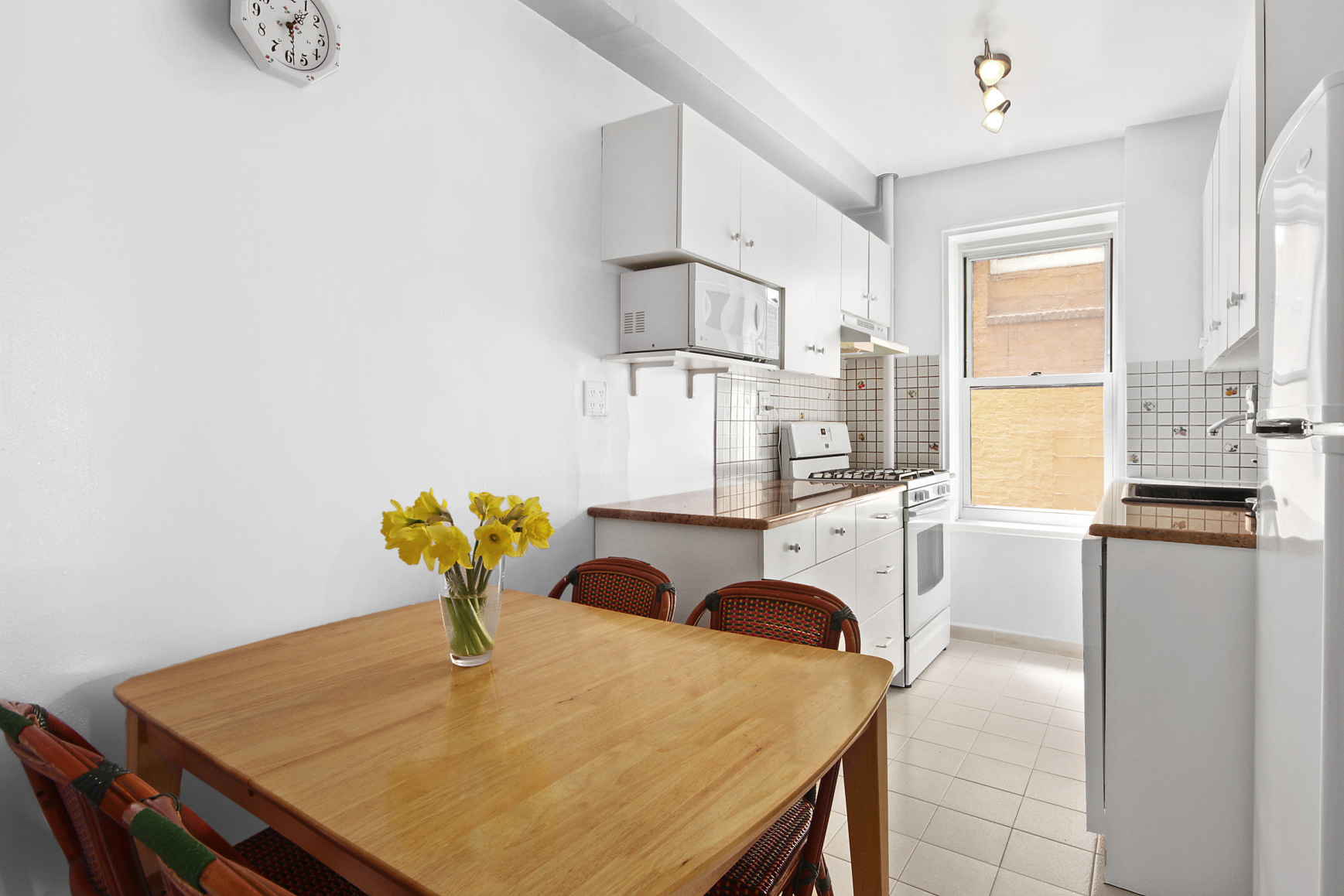 300 West 53rd Street, Unit 1J Manhattan, NY 10019 - Photo 4 of 6