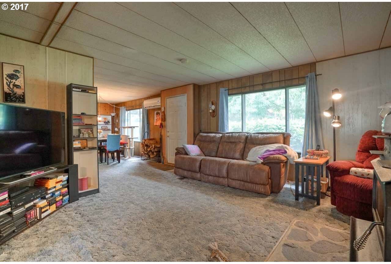 4265 Edison Road Northeast Silverton, OR 97381 - Photo 15 of 22