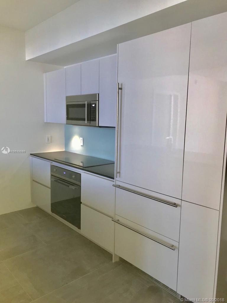 1010 Brickell Avenue, Unit 4203 Miami, FL 33131 - Photo 9 of 26