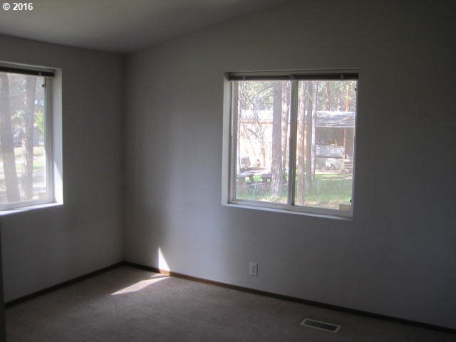40 North Eagle Point Road Tygh Valley, OR 97063 - Photo 14 of 25 Gallery Image 14