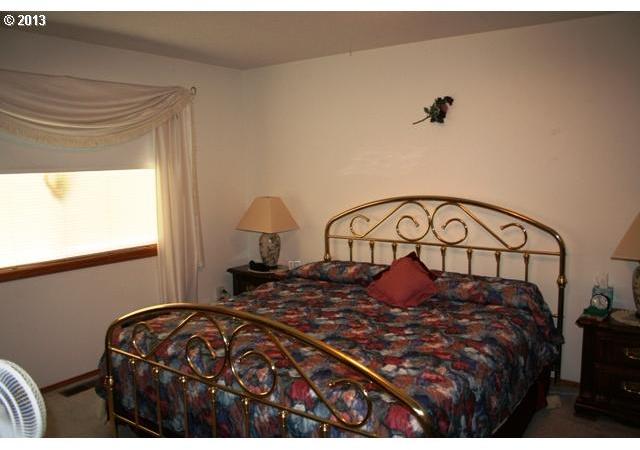 3140 Northeast Yellowpine Road Prineville, OR 97754 - Photo 9 of 10 Gallery Image 9