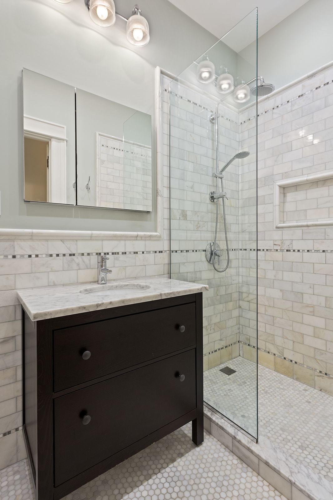 60-65 68th Road Queens, NY 11385 - Photo 10 of 27