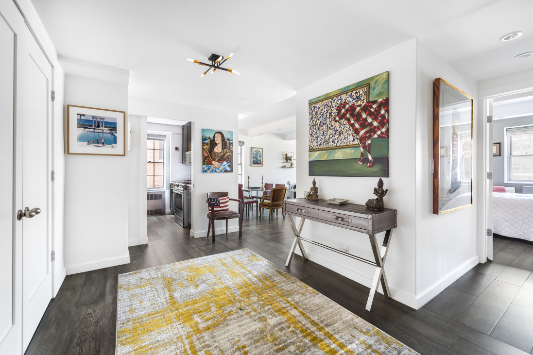 2 Horatio Street, Unit 14R Manhattan, NY 10014 - Photo 3 of 10