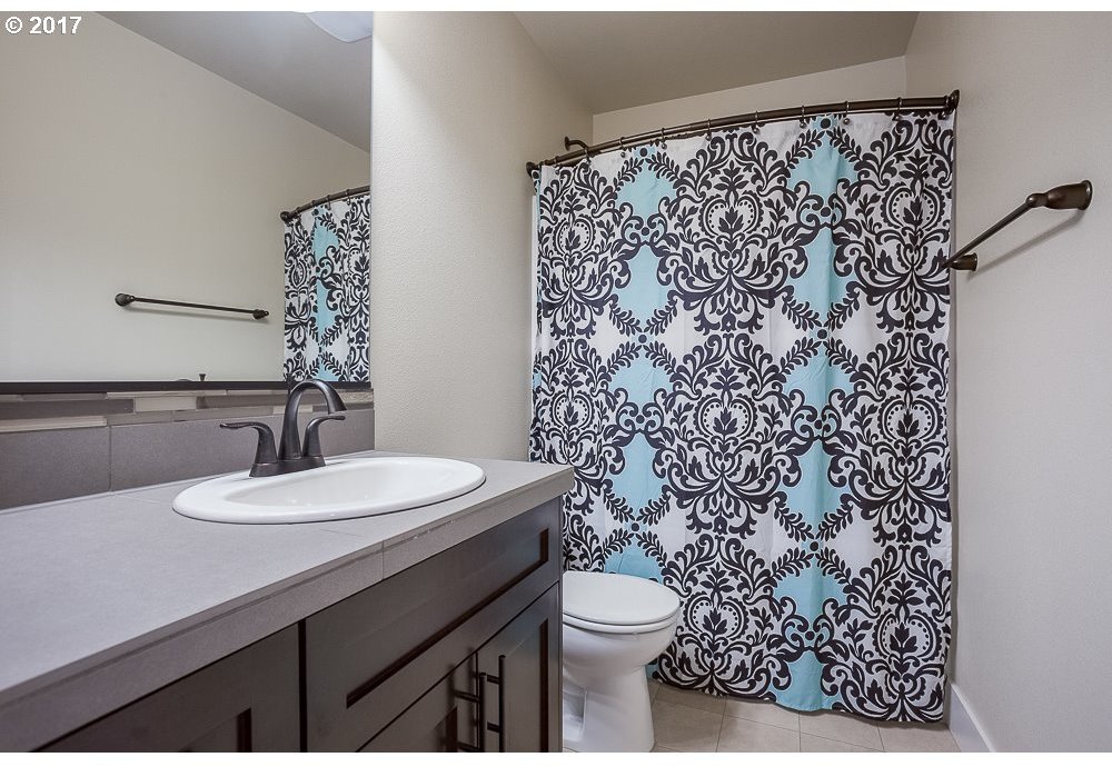 14331 Southwest Rancher Lane Beaverton, OR 97008 - Photo 6 of 11 Gallery Image 6
