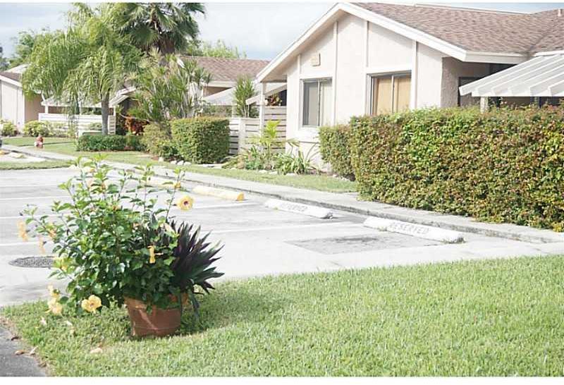 603 Racquet Club Road, Unit 2 Weston, FL 33326 - Photo 2 of 31