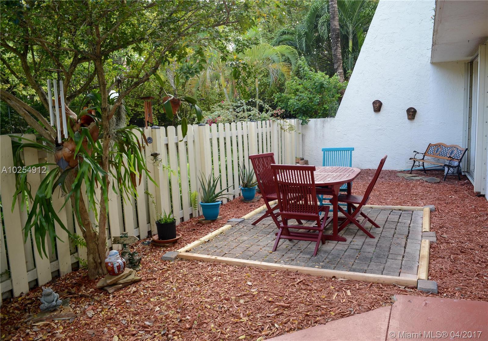 1655 Northeast 115th Street, Unit 5B Miami, FL 33181 - Photo 11 of 19