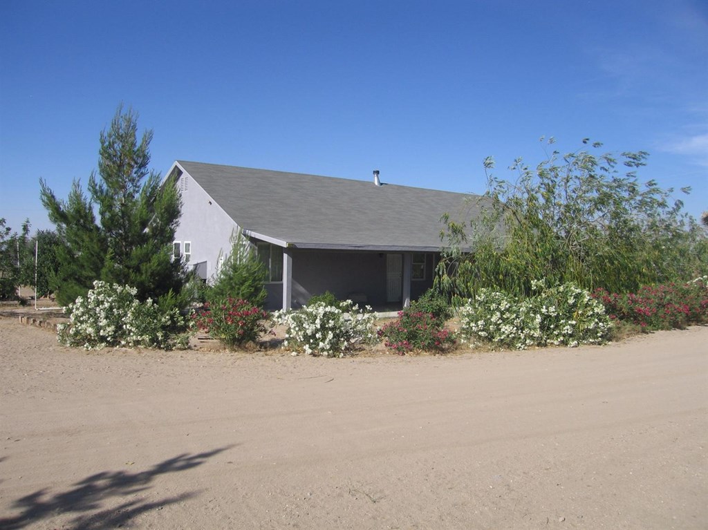 10281 Riggins Road Phelan, CA 92371 - Photo 1 of 1
