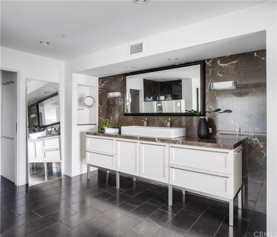 325 Monarch Bay Drive Dana Point, CA 92629 - Photo 18 of 36