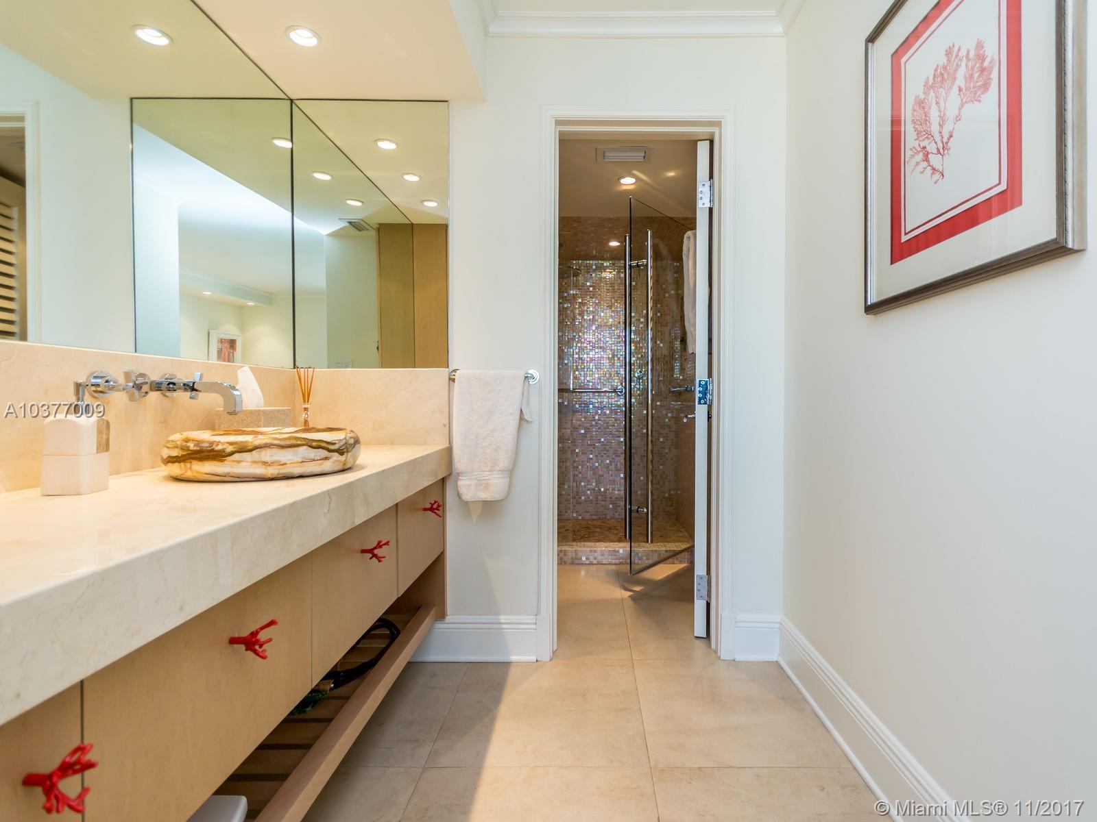 607 Ocean Drive, Unit 9K Key Biscayne, FL 33149 - Photo 51 of 78