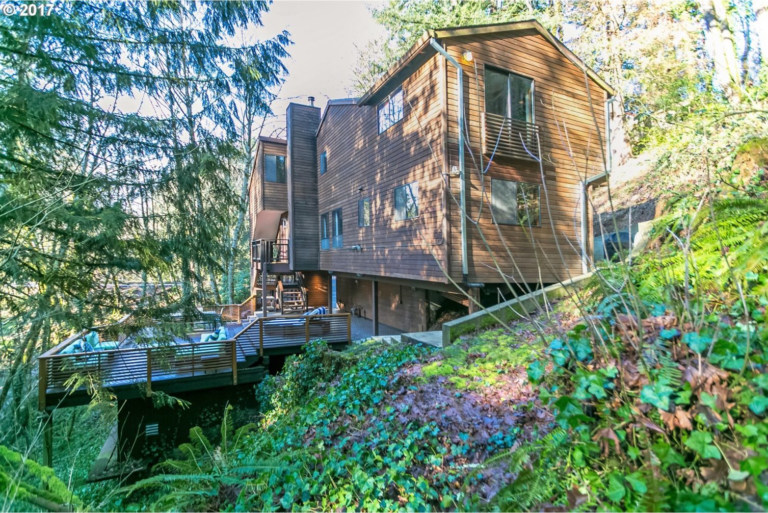4878 Southwest Garden Home Road Portland, OR 97219 - Photo 18 of 25 Gallery Image 18