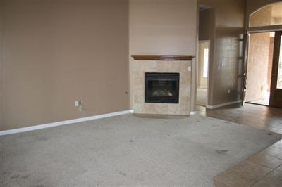 4504 Jackson Ridge Avenue Bakersfield, CA 93313 - Photo 3 of 15 Gallery Image 3