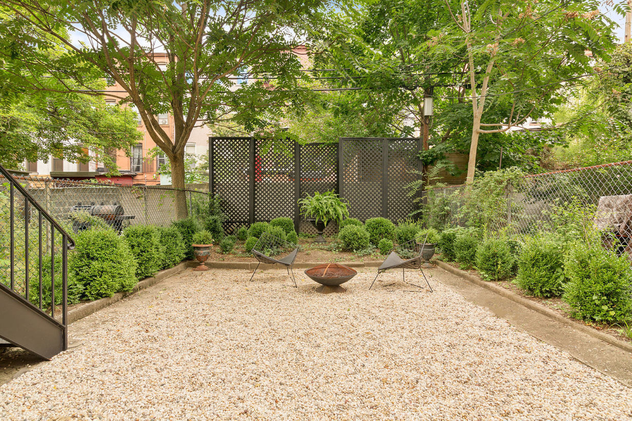 607 Jefferson Ave, Brooklyn, NY 11221 - Photo 4 of 4