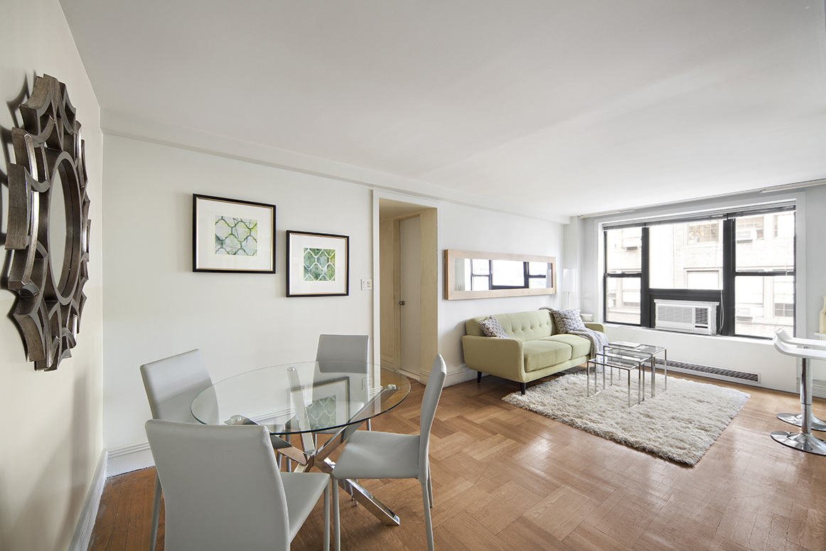 111 East 88th Street, Unit 8D Manhattan, NY 10128 - Photo 1 of 9