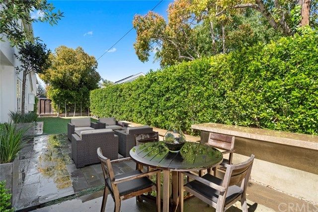 $2,200,000 | 3124 Broad Street, Newport Beach, CA 92663