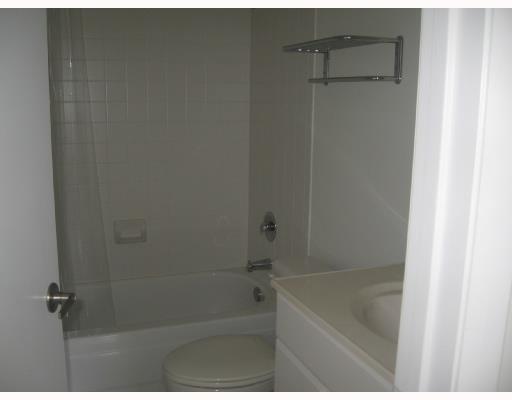 540 Brickell Key Drive, Unit 1719 Miami, FL 33131 - Photo 6 of 7