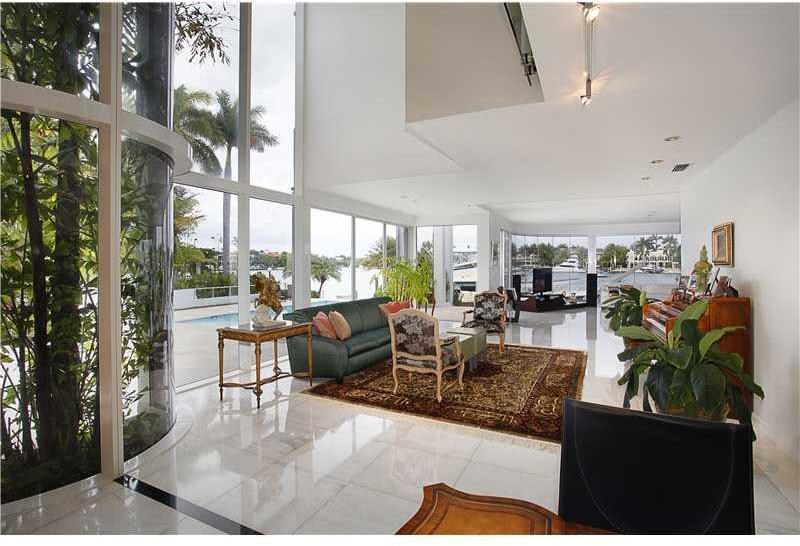 701 North Mashta Drive Key Biscayne, FL 33149 - Photo 9 of 19