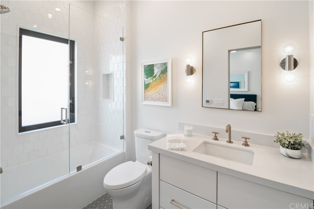 2120 The Strand Hermosa Beach, CA 90254 - Photo 42 of 51