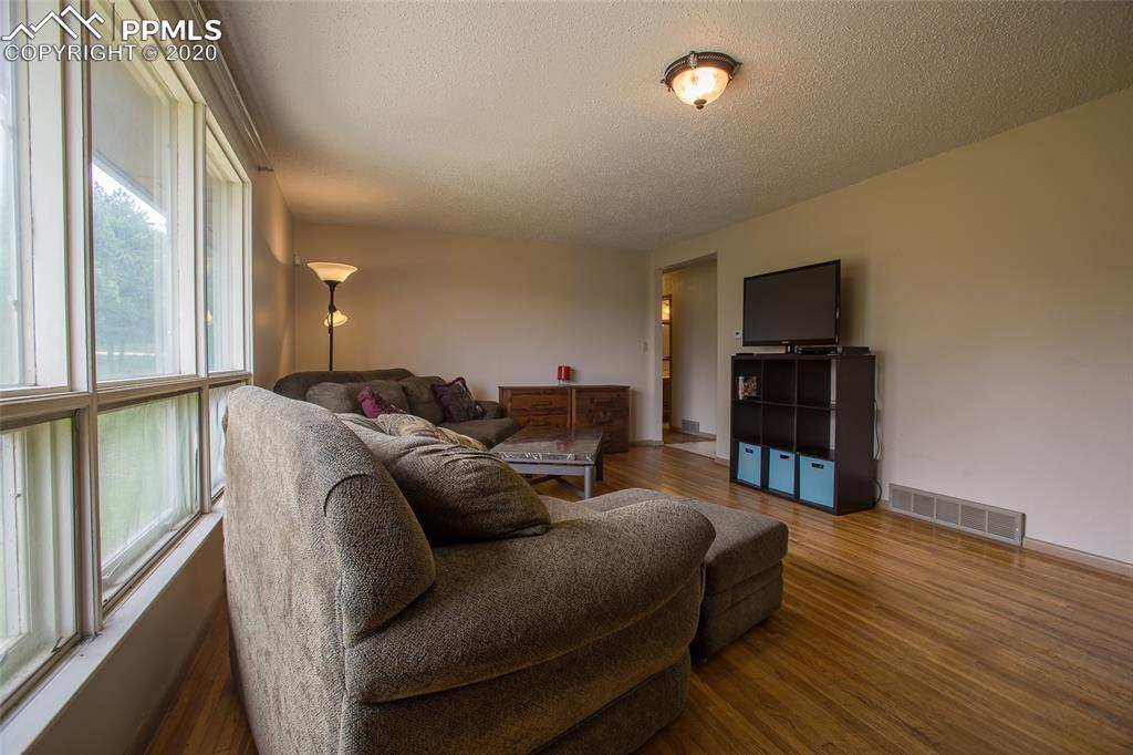 7890 Tannenbaum Road Colorado Springs, CO 80908 - Photo 10 of 36