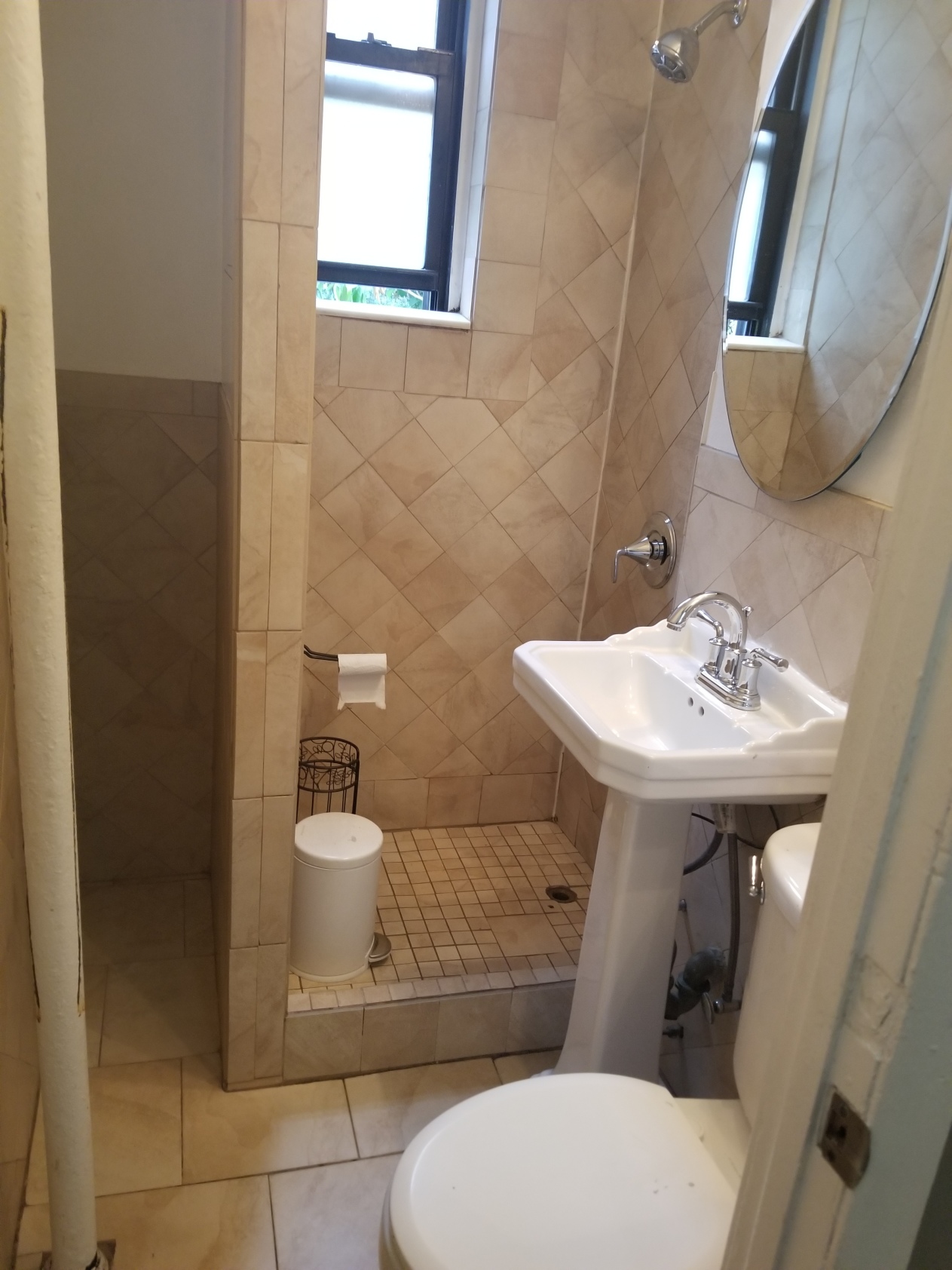 21-57 33rd Street, Unit 3H Queens, NY 11105 - Photo 11 of 12