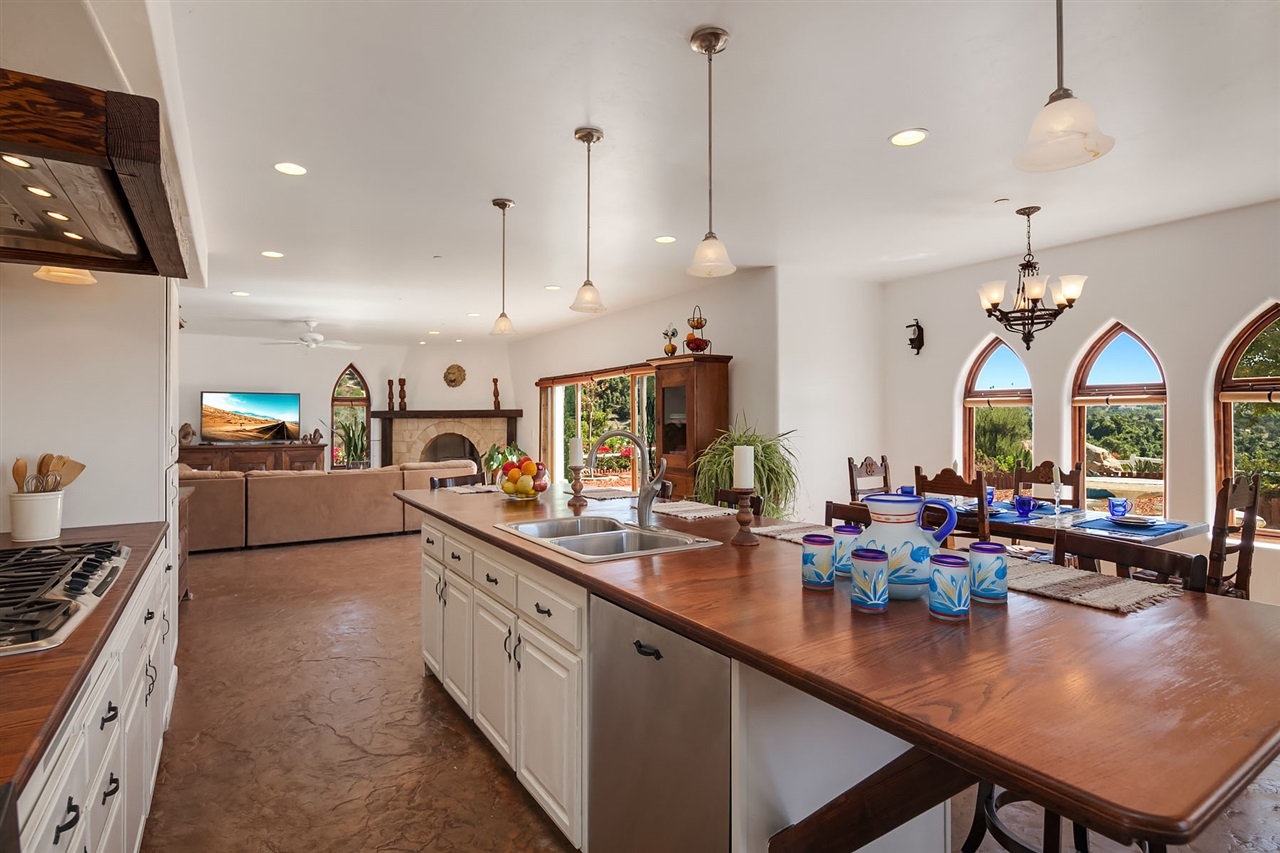 32544 Mountain View Road Bonsall, CA 92003 - Photo 5 of 25