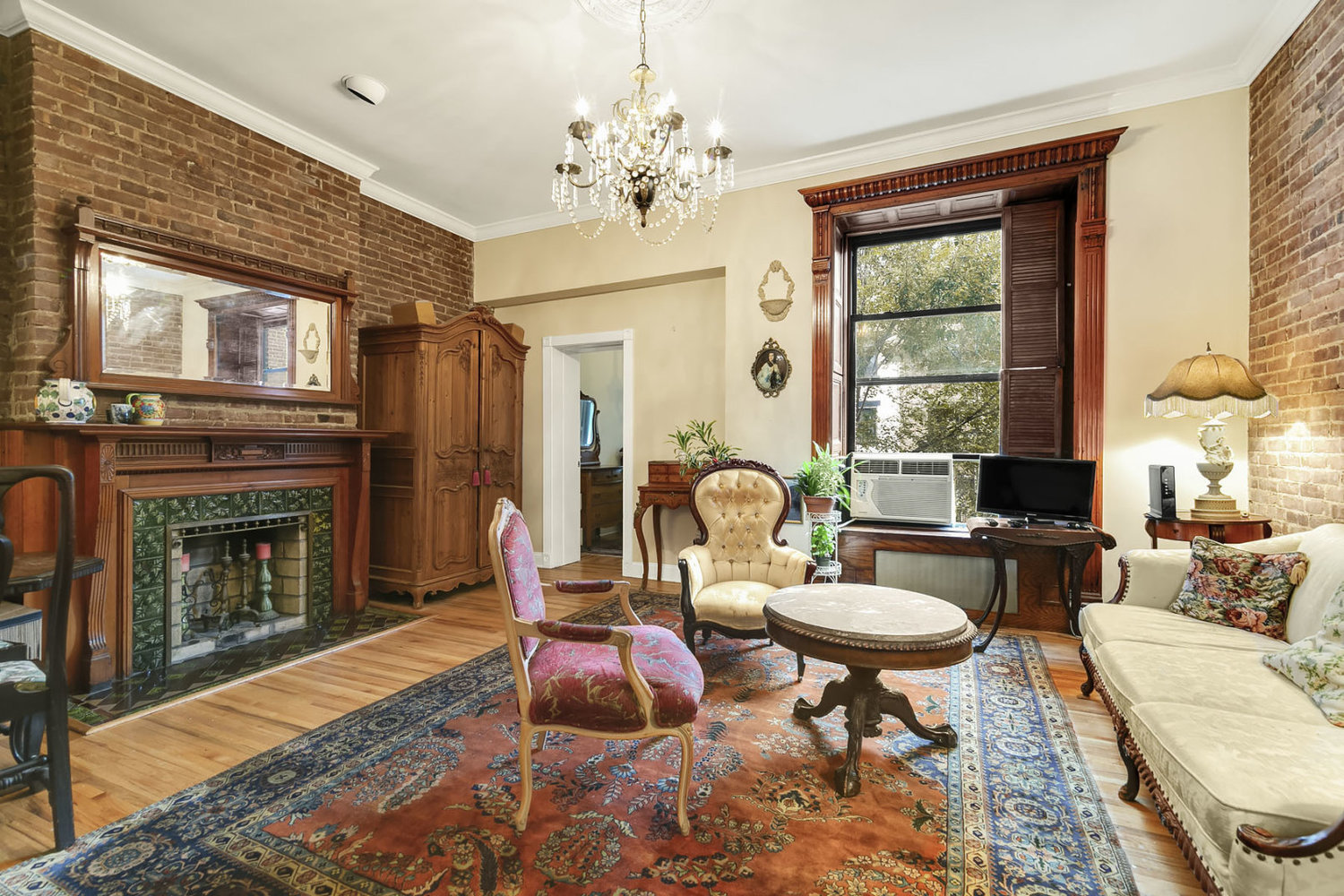 118 West 81st Street, Unit 2R Manhattan, NY 10024 - Photo 1 of 6