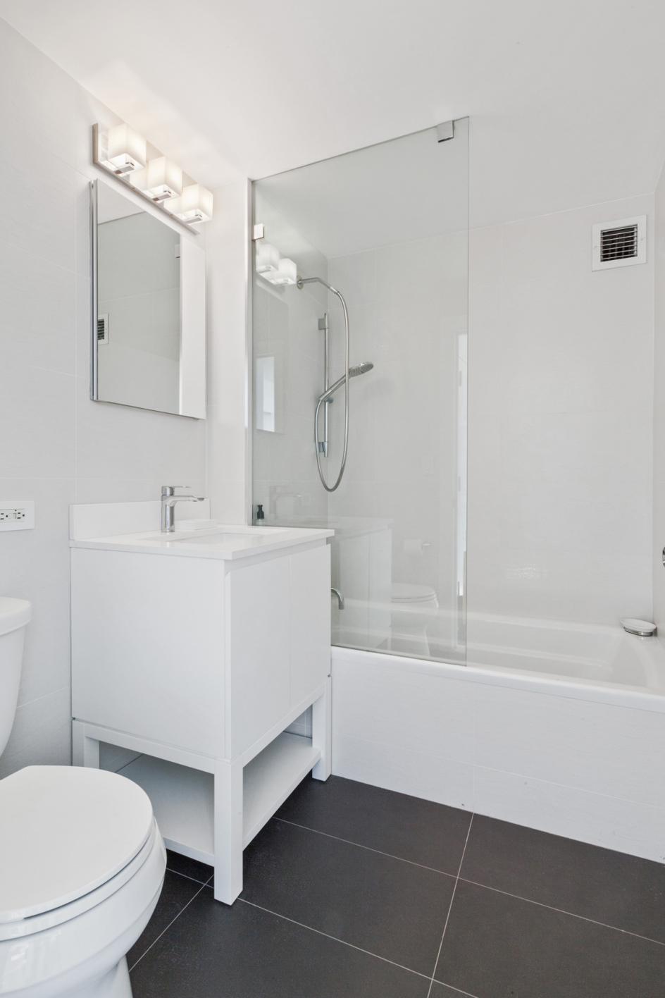 520 West 23rd Street, Unit 15G Manhattan, NY 10011 - Photo 7 of 11