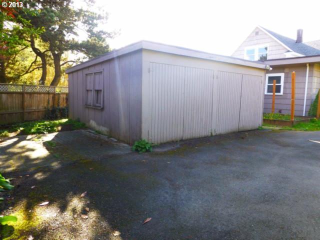 5150 Southwest Scholls Ferry Road Portland, OR 97225 - Photo 14 of 15