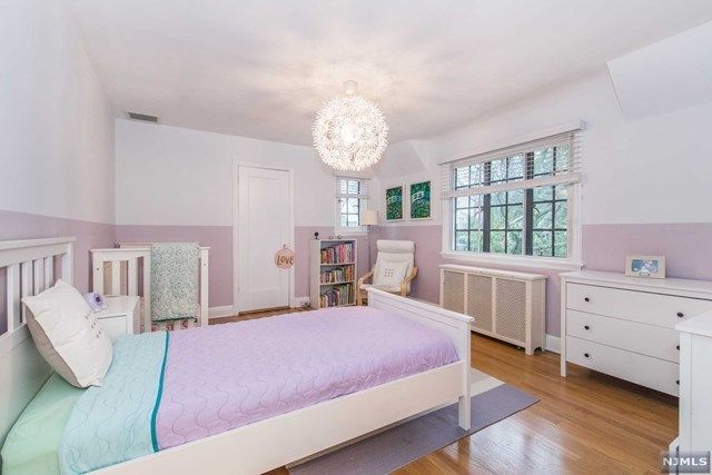 137 Summit Avenue Montclair, NJ 07043 - Photo 18 of 25