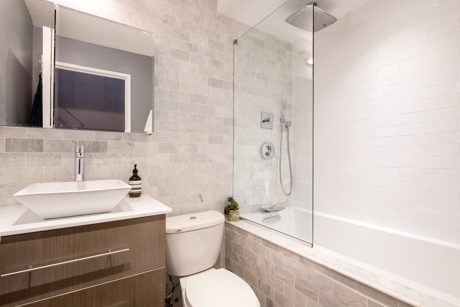 167 Perry Street, Unit 2F Manhattan, NY 10014 - Photo 6 of 7