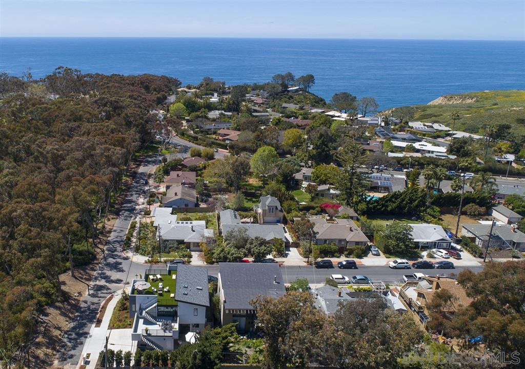 9455 Poole Street La Jolla, CA 92037 - Photo 3 of 25