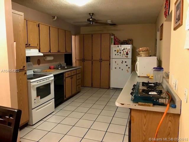 15240 Southwest 307th Road Homestead, FL 33033 - Photo 5 of 15 Gallery Image 5