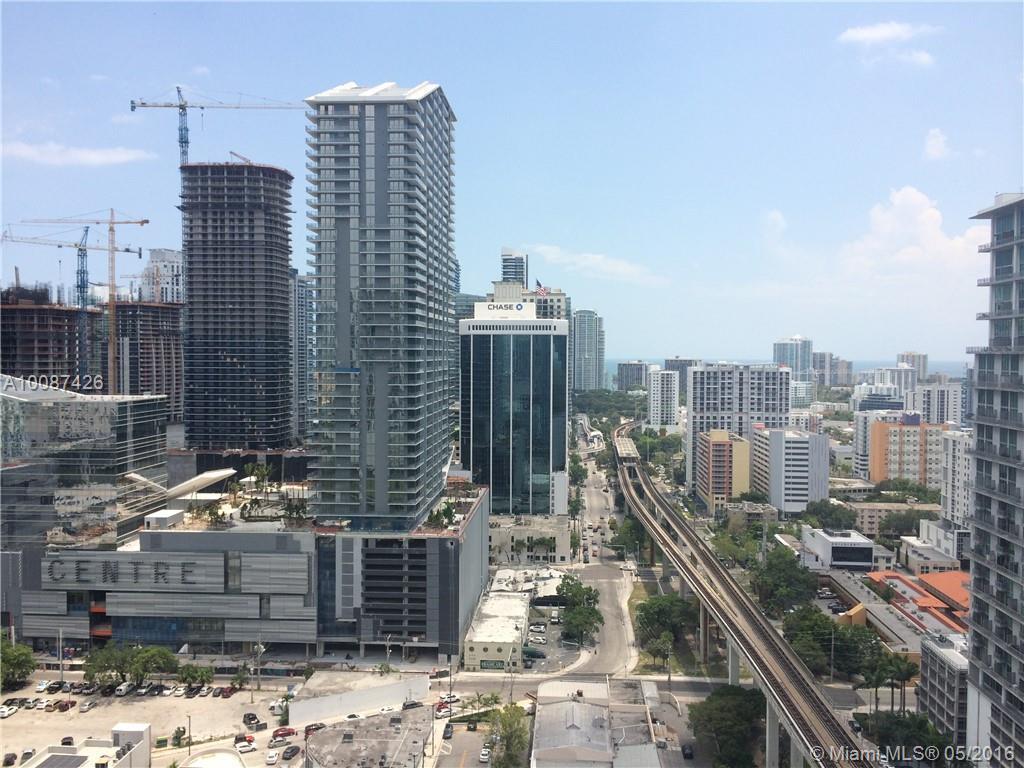 92 Southwest 3rd Street, Unit 2803 Miami, FL 33130 - Photo 2 of 11