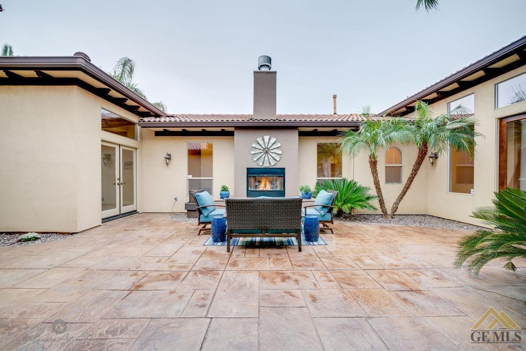 12307 Trinity River Drive Bakersfield, CA 93312 - Photo 8 of 40