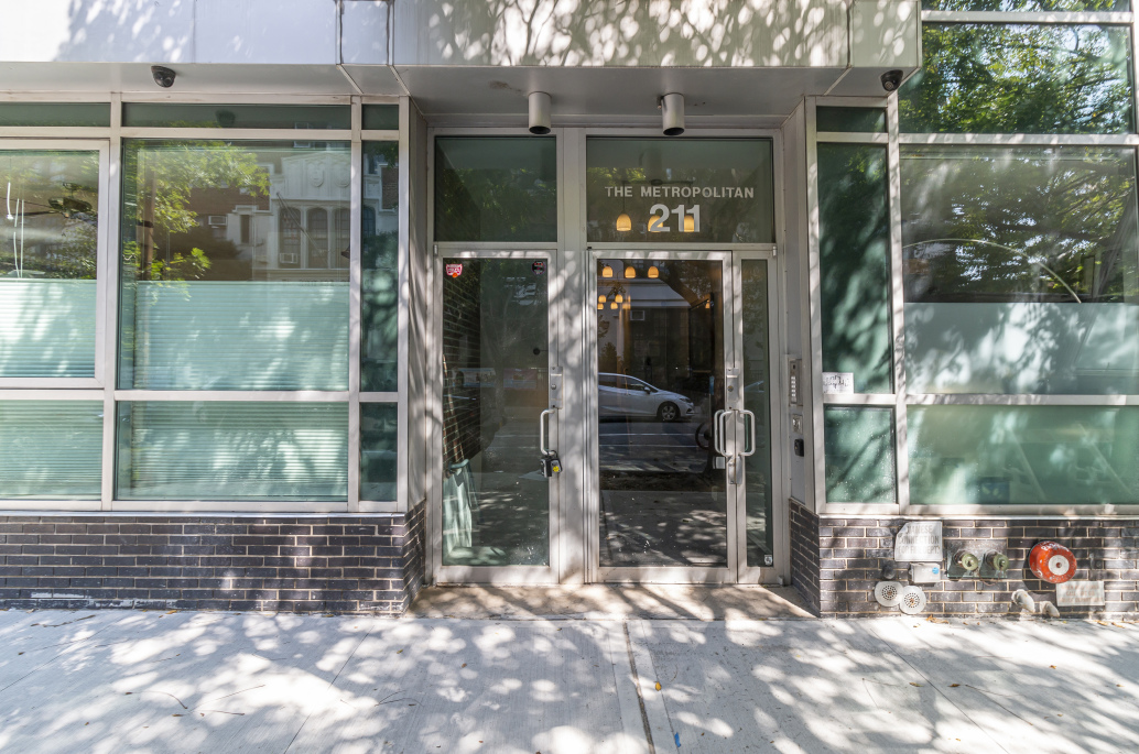 The Metropolitan 211 N 5th St, Brooklyn, NY 11211 - Photo 2 of 8