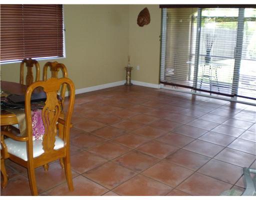 13514 Southwest 124th Avenue Road Miami, FL 33186 - Photo 5 of 9