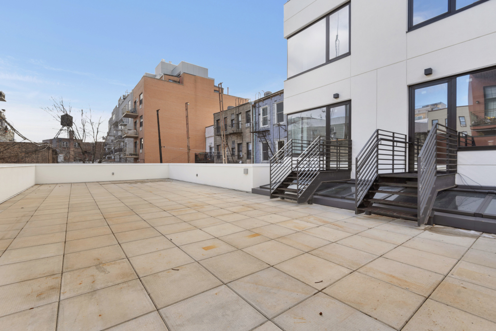 888 Lorimer Street, Unit 2 Brooklyn, NY 11222 - Photo 12 of 14