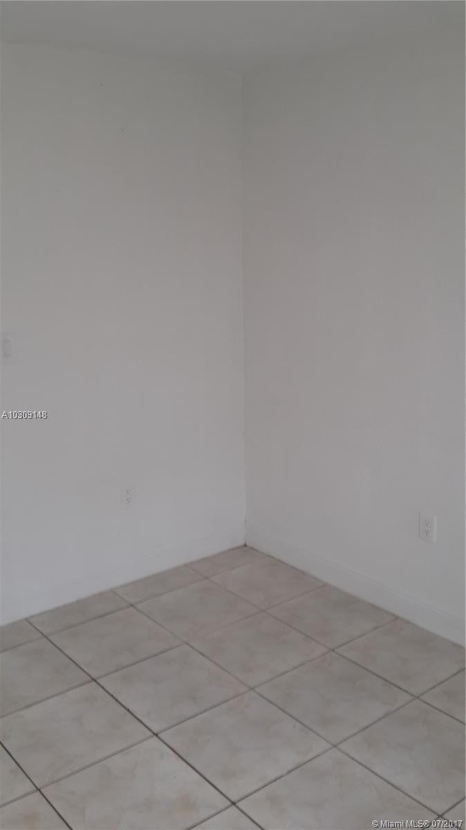 535 Northwest 7th Street, Unit 2 Miami, FL 33136 - Photo 4 of 14