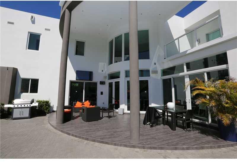 8740 Southwest 109th Street Miami, FL 33176 - Photo 17 of 25