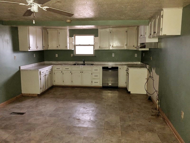 4833 Old Stage Road Adamsville, TN 38310 - Photo 4 of 16 Gallery Image 4