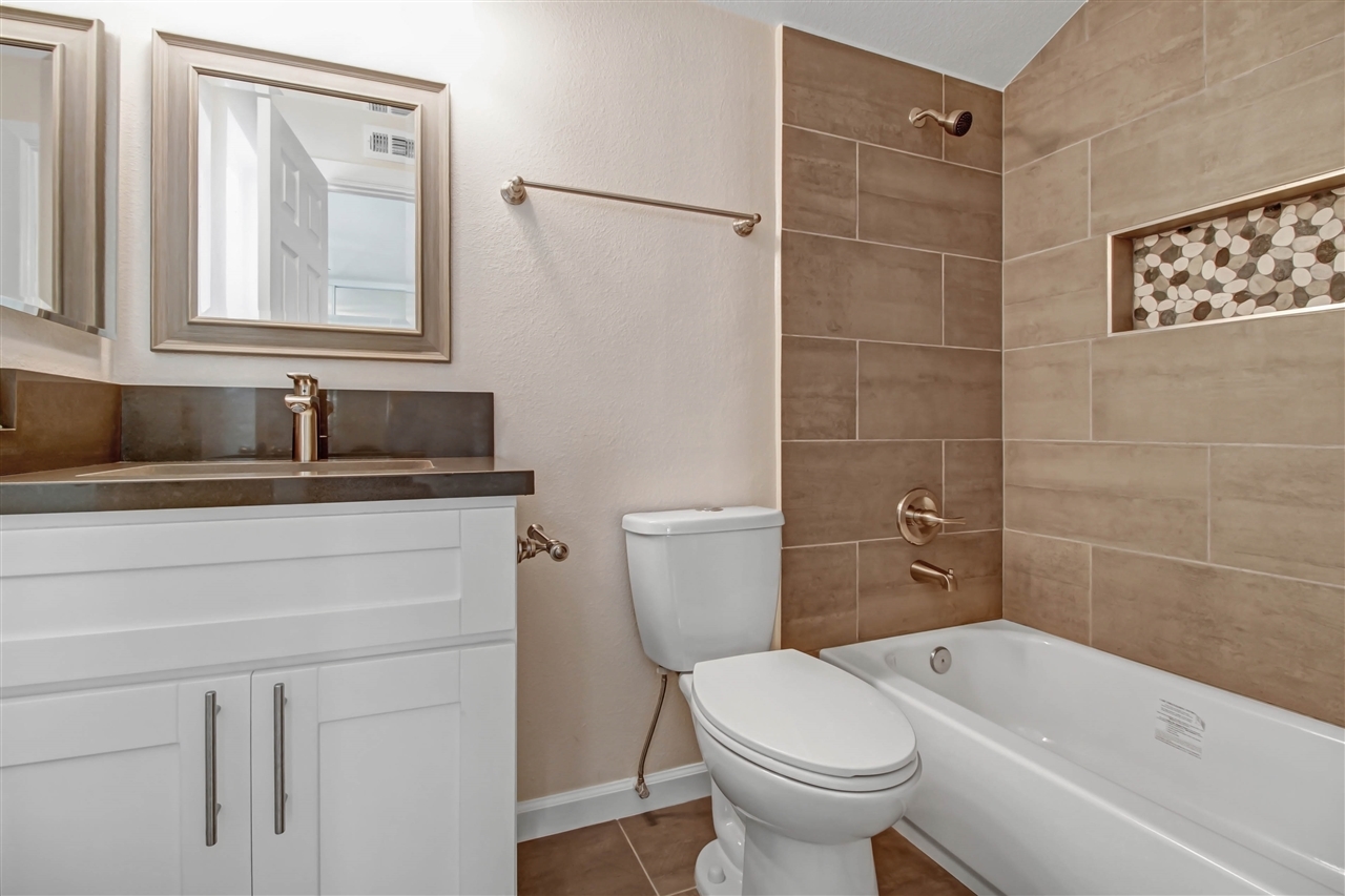 1961 Country Grove Lane Encinitas, CA 92024 - Photo 14 of 17