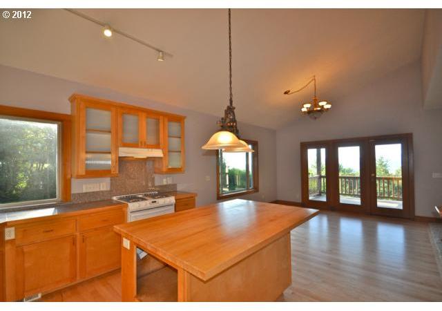 34550 Northeast Chamberlain Road Corbett, OR 97019 - Photo 13 of 15 Gallery Image 13