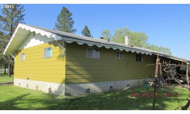 4477 Nonpareil Road Sutherlin, OR 97479 - Photo 7 of 13